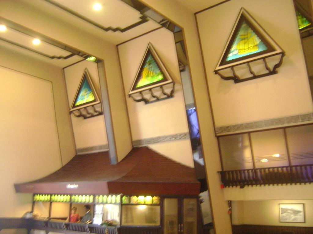Manuelsons Malabar Palace Kozhikode Exterior foto