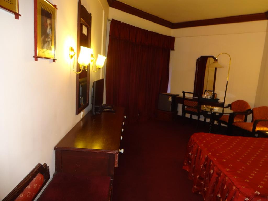Manuelsons Malabar Palace Kozhikode Exterior foto